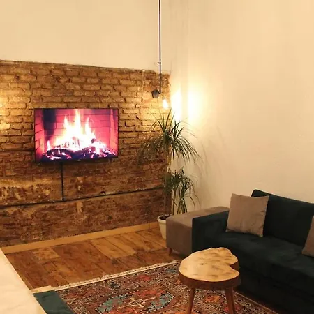 Istiklal Caddesinde Harika Apartment